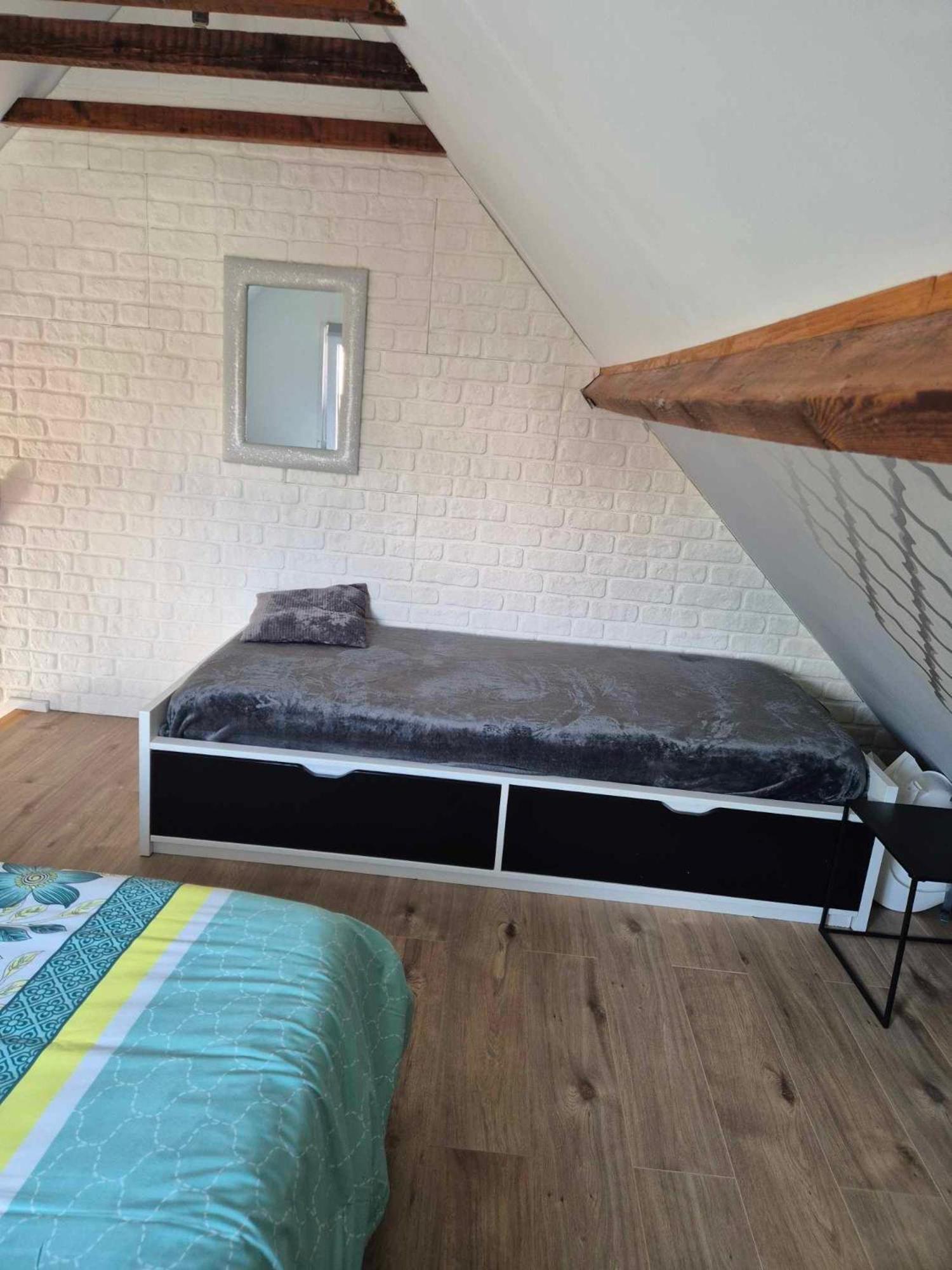 Smaal Apartment Beti Oostkamp Buitenkant foto